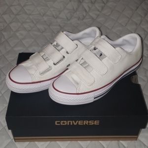 NWT Converse sneakers ***fits like a size 7